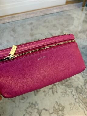 Danier - Hot Pink Leather Zip Wallet